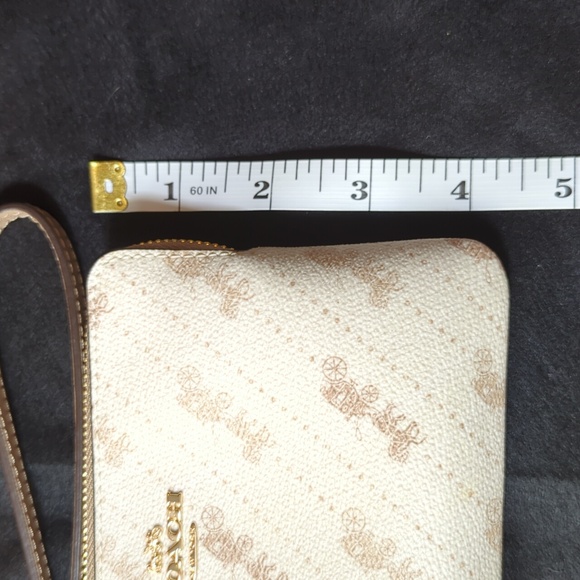 Coach Horse And Carriage Wristlet - Picture 6 of 7